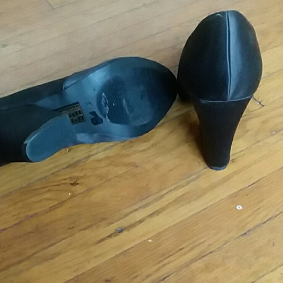 Forever 21 Peep-toe Block Heels - Picture 6 of 7